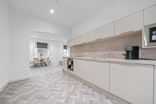 Loch Lomond Hillside Retreat - 8