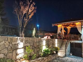 Meteora Panorama Garden Villa - 4