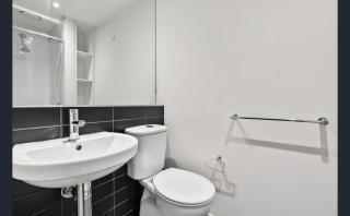 Convient and Cozy Studio - 2