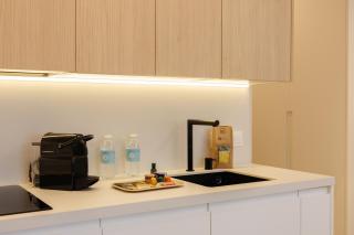 MARBELLA BANUS SUITES - Banús - Medina Garden - Brand New 1BR - 1BA - Outdoor Terrace - Bright & Modern - Pool - Steps from Puerto Banús Marina - Walk to El Corte Ing Luxury Shopping Mall - 5