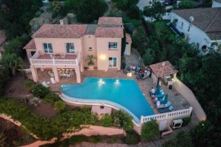 Villa de standing 12 couchages - vue sur mer - piscine à débordement chauffée - 5