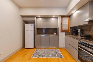 3-Bedroom New Apartment with Balcony - 7