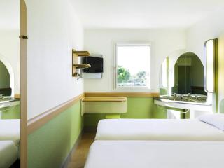 Ibis Budget Perpignan Nord Rivesaltes - 1