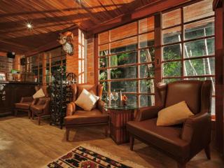 Issara Boutique Winery Hotel - 2