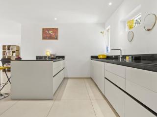 Appt 4 étoiles -2 chambres - Piscine - wifi - clim - 7