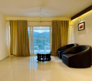 Mirage Luxuria Inn - 9