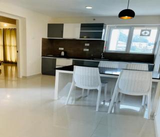 Mirage Luxuria Inn - 6