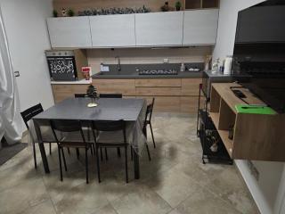 DDN House Bari - Apartment near Airport with Big Terrace Sleeps 6 - 7