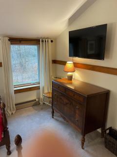 Charming Secluded Cottage with Fairy Tale Woodlands in Vermont's Green Mountains - 5