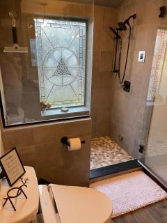 Charming Secluded Cottage with Fairy Tale Woodlands in Vermont's Green Mountains - 7