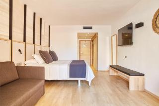 Invisa Hotel Club Cala Blanca - 6