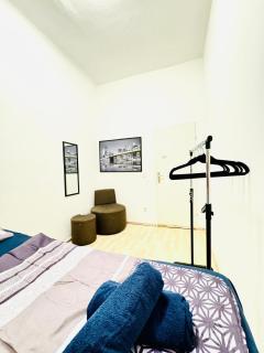 Lovely 4BR Apartment for 8P, 1 0Min to FAC Platz - 7