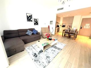 Stylish 1BR Near SeaWorld & Yas Attractions - 9