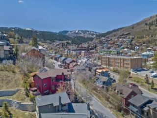 Main Street Retreat - 6