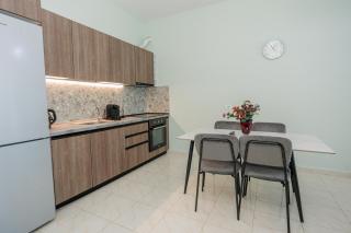 Luxury Apartment with Parking - 3