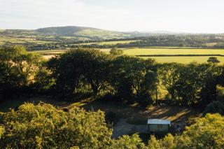 Cwtch Ffynnone Luxury Shepherds Hut - 5