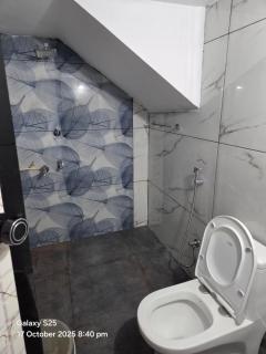 New Paradise Inn - 3