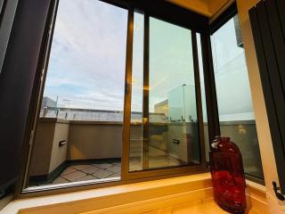 Luxury New Build Apartment Just 300m -Tube Station - 5