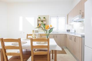 Holiday Esquinita - 7