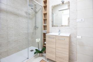 Holiday Esquinita - 3