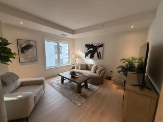 Bright warm & spacious 1 BR in North End Halifax - 4