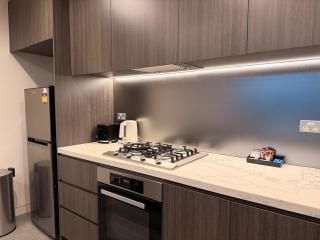 KozyGuru | Lidcombe | Olympic Park Gem + Parking - 3