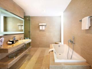 Novotel Makassar Grand Shayla - 2