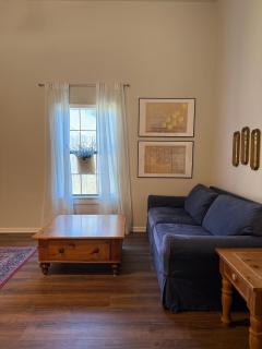 Blue Bonnet Cottage - 7