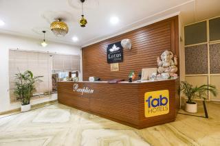 FabHotel Tulip Residency - 9