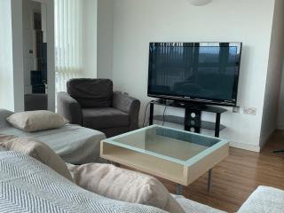 Cosy Modern City Centre Apartment with Great WiFi - 5