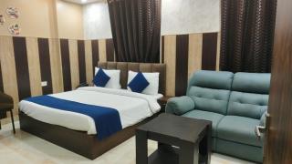 HOTEL KINGS PARADISE BANQUET & LAWN, Airport - 9