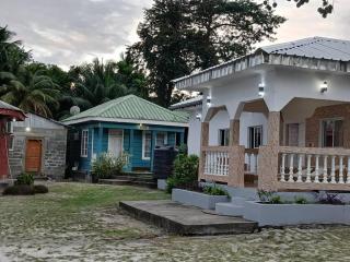 El Complejo Turístico KUMA MANDJI de Corsico - 1