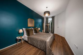 Majestic Square View Residence - 6