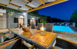 Holiday home Silvija by Villas Guide - 4