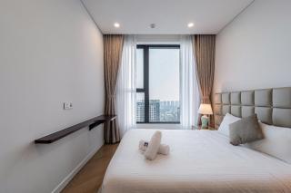 Rose Haven Lumiere Riverside Apartment - 8