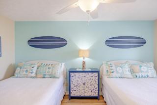 Chasing Sunsets at Sunseeker #5 - 4