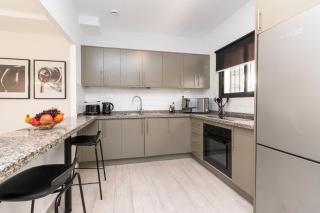 Cristian Sur Luxury 2 Bedroom Apartment - 9