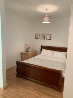 Cosy Apartment with great Wi-Fi, City Centre - 1