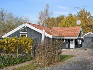 Holiday Home Gyda - 840m from the sea by Interhome - 9