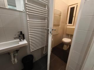 Harmony Apartment w 2 bedroom 2 bathroom in Jewish Quarter - Budapest - 3