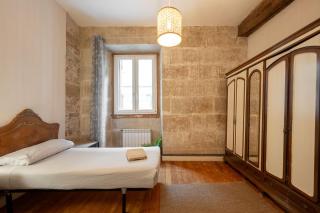 En el puerto, parte vieja cerca de la playa - 8