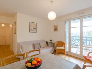 Apartment Les Coteaux by Interhome - 2