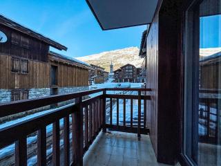 Apartment Les Olympiques - Tignes 1800-9 by Interhome - 2