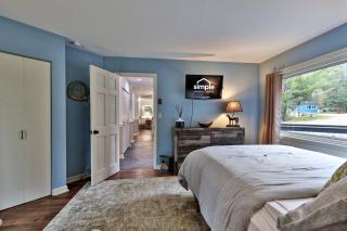 Renovated 4BR House - Hot Tub, Game Room & Fire Pit - 11 Mins to Killington Lifts & Dining - 9