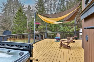 Renovated 4BR House - Hot Tub, Game Room & Fire Pit - 11 Mins to Killington Lifts & Dining - 8