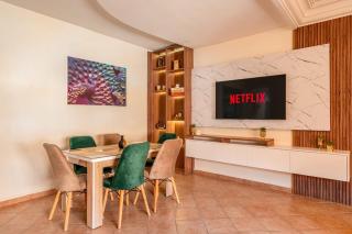 Luxury 2BR Apt in Gueliz, Pools, Parking,Elevator - 3