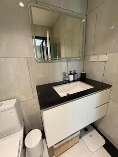 New and Stunning 1BR, The Title Legendary by UNO - 1