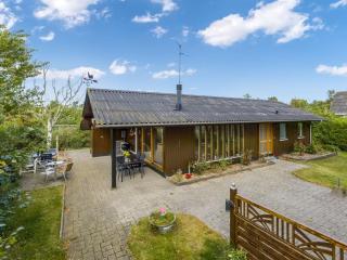 Holiday Home Naema - 500m from the sea by Interhome - 6