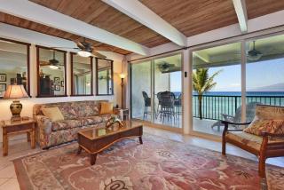 Lokelani A203 · LL A203 Gorgeous OceanFront 2BD Whale Watching - 2