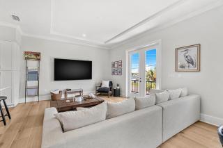 Luxury New Madeira Beach Townhome! Perfect for Holiday Getaways & Families! Steps to Beach! - 5